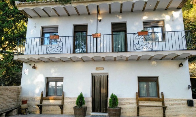 Valdeganga House | Discover Casa Rivera Río Jucar: Pet-Friendly Oceanfront Retreat