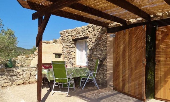 El Perello House | Discover Casa Roca: Oceanfront, Pet-Friendly Retreat