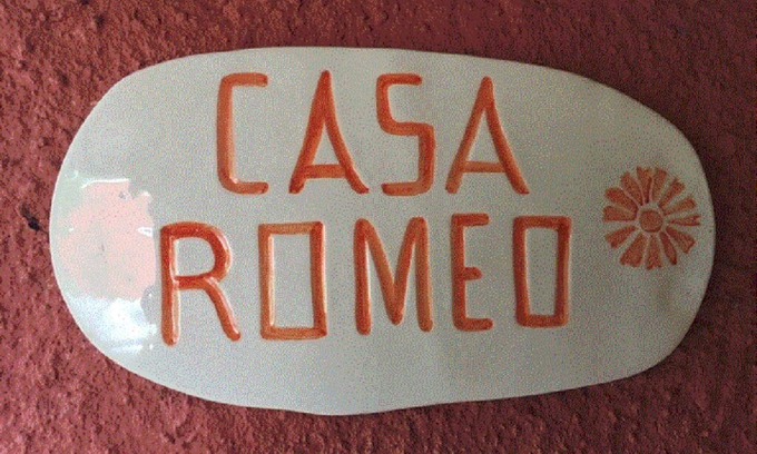 Carcacia Cottage | Quaint CASA ROMEO: Experience Galician Architecture & Spa