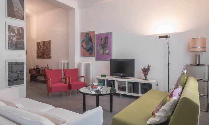 Palermo Apartment | CASA ROSA: Bright Oceanfront Apartment with Top Amenities