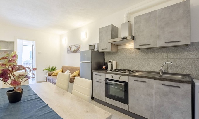 San Lorenzo della Costa Apartment | Relax at Pink House Three with Ocean Views & Pet-Friendly Stay