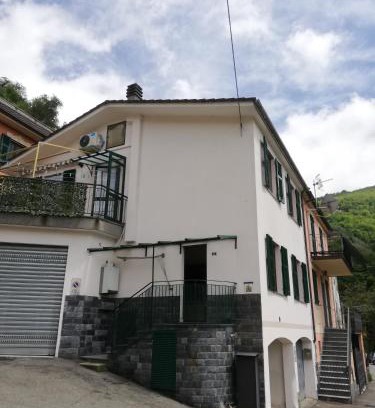Avegno Apartment | Family-Friendly Casa Rosaguta with Top Guest Ratings
