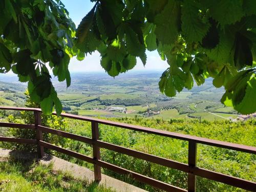 Nord-Est House | Pet-Friendly Retreat at Casa Rosetta for Family Getaways