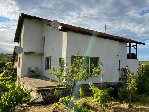Cetariu House | Discover Casa Rosi - Oradea: Top-Rated Family Getaway