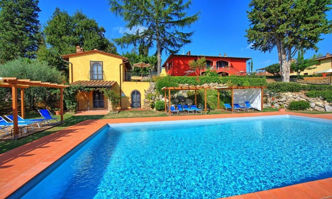Certaldo House | Discover Casa Rossa: Guest Rated 9.7 with Pool & Family Fun