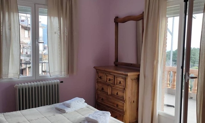 Villarejo del Valle House | Discover Casa Rubén Darío: Pet-Friendly Retreat in Gredos