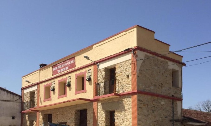 Aldeadavila de la Ribera House | Family-Friendly Retreat at Casa Rural La Bodega, Rated 9/10