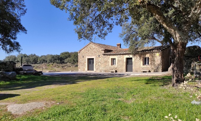 Montanchez Villa | Impressive Casa Rural with Spa and Hot Tub Amenities