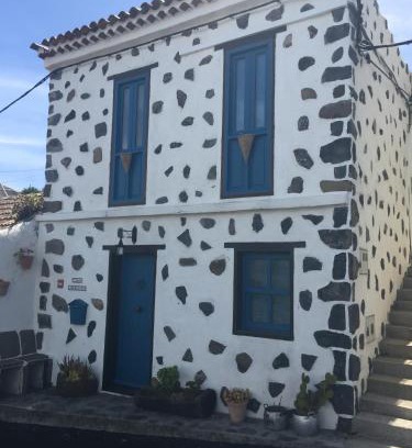 Las Hayas House | Relaxing Retreat at Casa Rural Adoracion Chipude