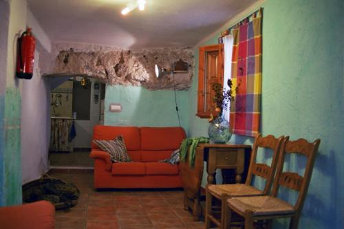 Letur House | Cozy Casa Rural Albayacín: Pet & Child Friendly Escape