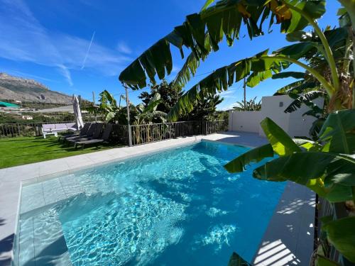 Callosa d' En Sarria Villa | Idyllic Casa Rural Altaret with Pool & Ocean View - Rated 9.8
