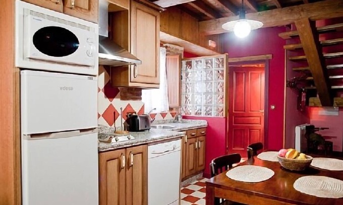 Casas del Monte Cottage | Discover Rural Cottages Arbequina: Pet-Friendly Getaway