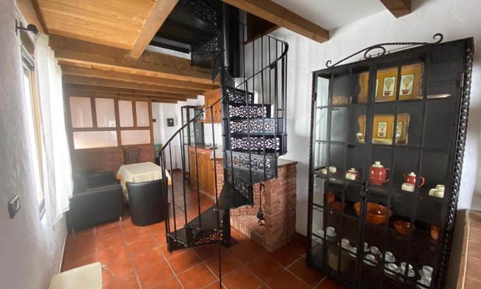 Zahara de la Sierra House | Kid-Friendly Retreat at Casa Rural Azahara - Rated 9/10