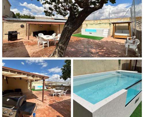 Saelices House | Relaxing Retreat Near Tarancón with Pool and Ocean View