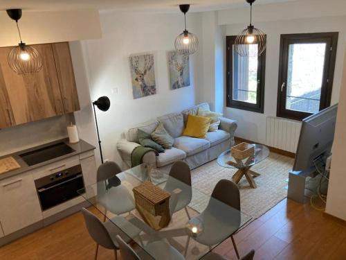 Hecho House | Relaxing Rural Retreat at Casa Rural en Hecho - Family Friendly