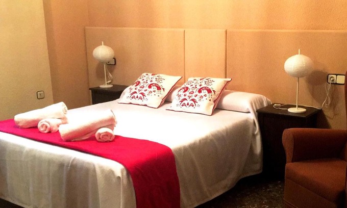 Terriente House | Pet-Friendly Getaway at Casa Rural El Chorrillo - Rated 9.5