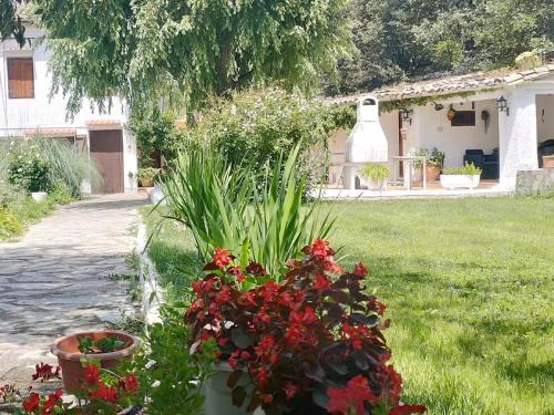 Naval House | Pet-Friendly Casa Rural en Naval with 9.5/10 Guest Rating