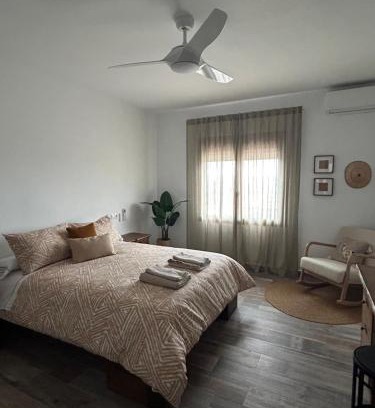 Valera de Arriba Apartment | Family-Friendly Retreat at Casa Rural en Valera