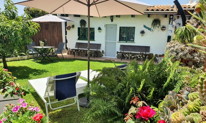 Guimar House | Oceanfront Family Retreat at Casa Rural Eneida - Rated 9.6