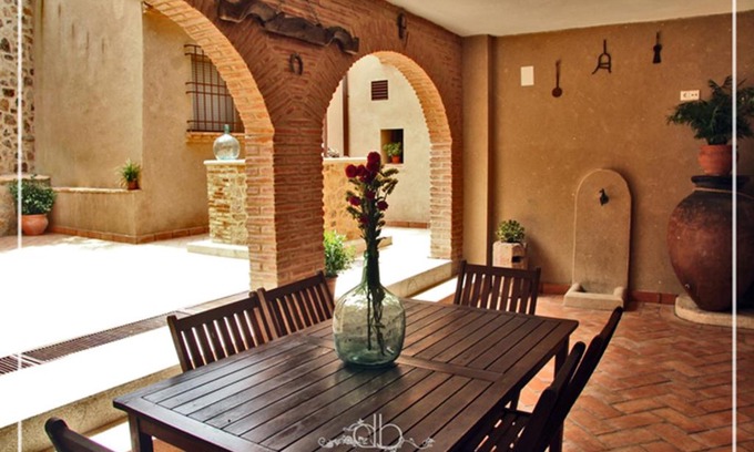Santa Cruz de la Sierra House | Pet Friendly Retreat at Casa Rural Doña Blanca - Rated 9.3