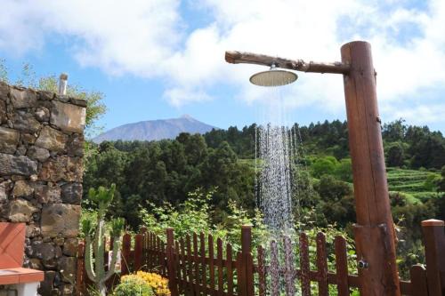 San Juan de la Rambla Ski Chalet | Family-Friendly Stay at Casa Rural Felipe Luis - 4 Star Rated