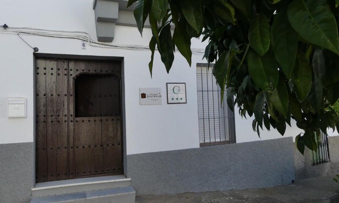 Santiago del Campo House | Cozy Stay at Casa Rural Julio Vegas: Rated 9.4/10!