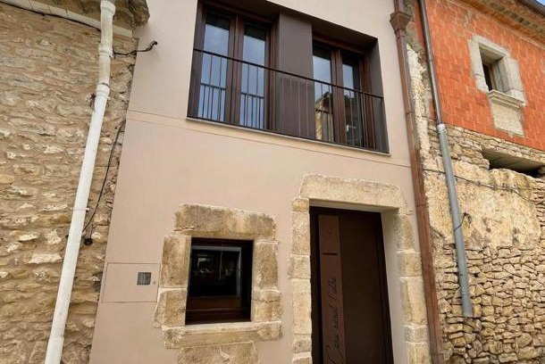 Cati House | Discover Casa Rural L'Alba: Family-Friendly Retreat with Hot Tub