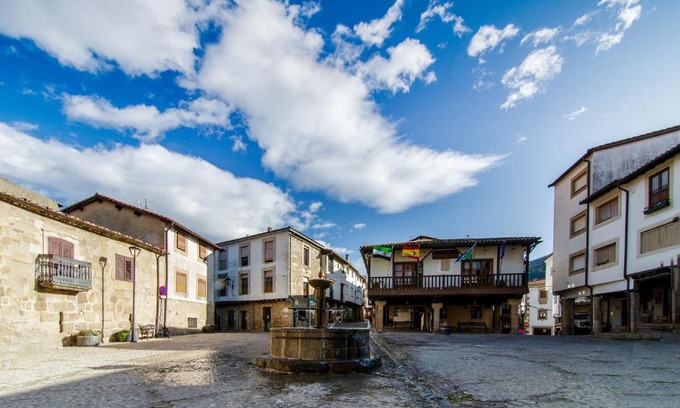 San Martin de Trevejo House | Family-Friendly Casa Rural Las 6 Hermanas with High Ratings