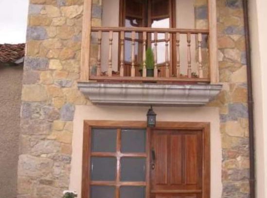 Sariego House | Family-Friendly Casa Rural La Casina - Guest Rated 9.8/10