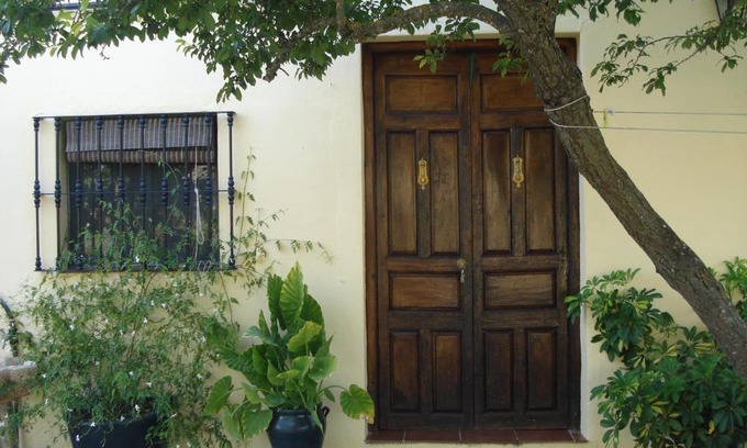 Setenil de las Bodegas House | Charming Casa Rural "la Encina" with Oceanfront Pool