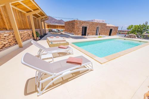 Tiscamanita Villa | Idyllic Casa Rural La Jicara: Oceanfront Oasis with Pool