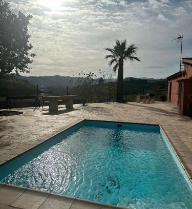 Velez-Malaga Ski Chalet | Relaxing Oceanfront Retreat at CASA RURAL LA MINDA