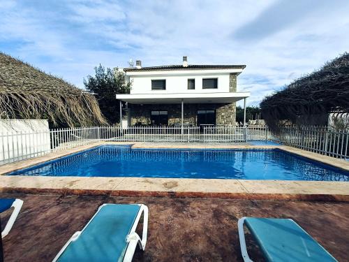 Chella Villa | Relax at Casa Rural la Montana 2 with Pool & Family Fun