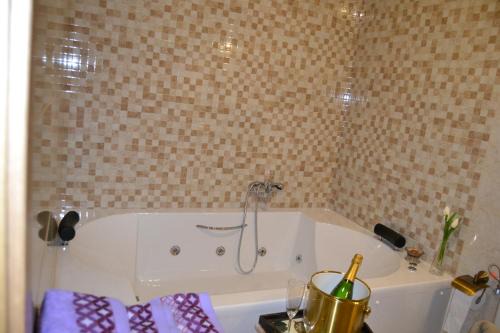 Bernuy-Salinero House | Discover Casa Rural La Senderilla: Pet-Friendly Getaway