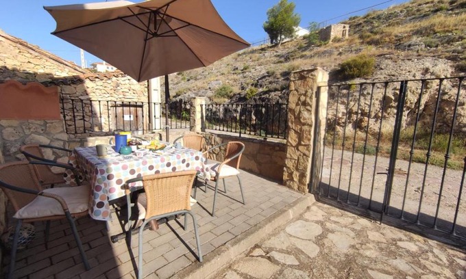 Castielfabib House | Discover Casa Rural La Torreta: Family & Pet-Friendly Retreat