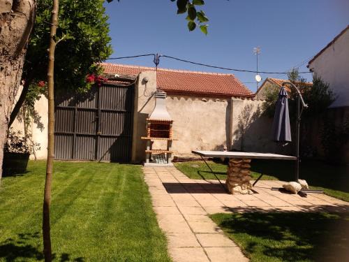 Coca House | Pet-Friendly Retreat at Casa Rural Las Barricas - 9.1/10
