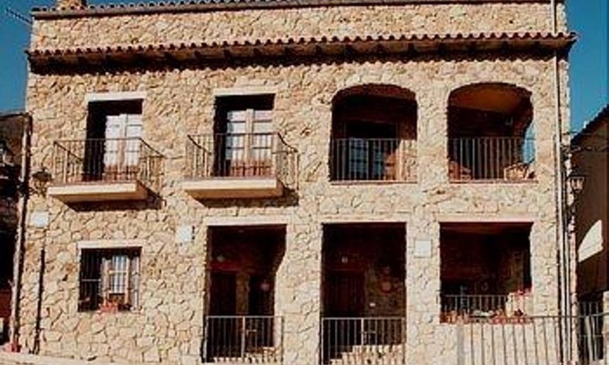 Rebollar House | Relax at Casa Rural Las Gamellas with Oceanfront Perks