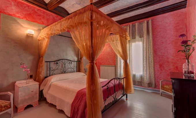 Maluenda House | Inviting Casa Rural Las Hadas: Child-Friendly Getaway