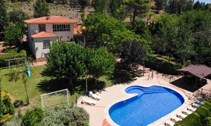 Ciudad Real House | Relax at Casa Rural Las Melias with Oceanfront Amenities