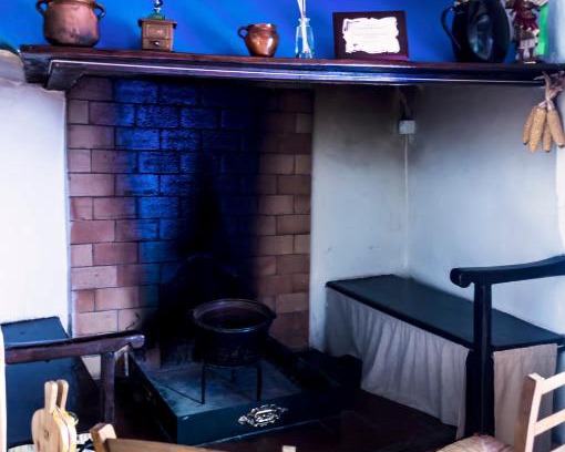 Gotor House | Pet-Friendly Retreat at Casa Rural Los Lilos - Rated 9/10