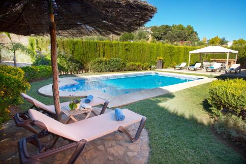 Algodonales House | Beachfront Casa Rural Los Niños - Guest Rated 9.7/10