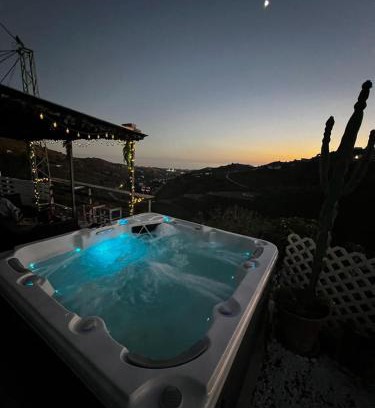 Velez-Malaga House | Relaxing Retreat at Casa Rural Málaga Monkey Love with Hot Tub