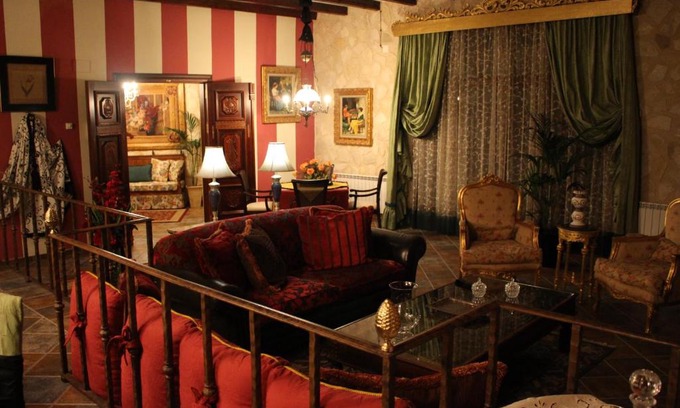 Corral de Almaguer Hotel | Family-Friendly Getaway at Casa Rural Mendoza - Rated 9.4
