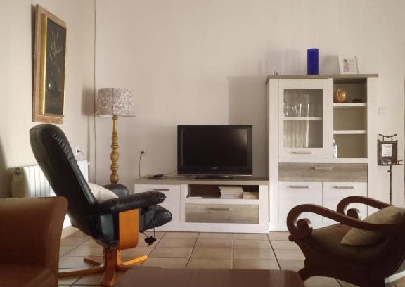 La Gila House | Discover Casa Rural POSADA DEL JUCAR: Pet & Child Friendly