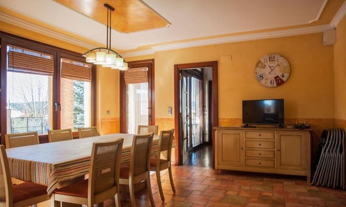 Covaleda House | Family-Friendly Retreat at Casa Rural San Lorenzo