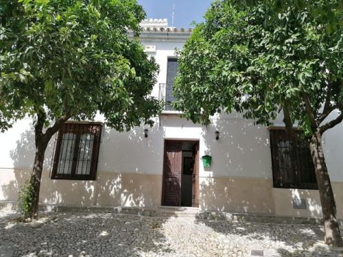 Osuna House | Enchanting Casa Rural Torre del Agua: Family-Friendly Retreat