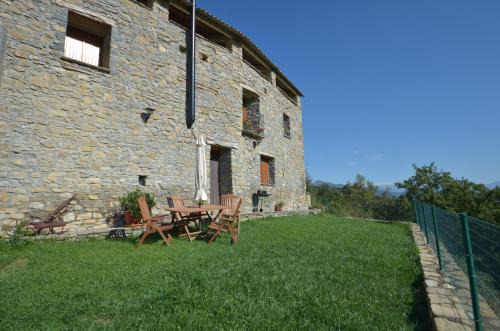 Boltana House | Pet-Friendly Retreat at Casa Rural Urbe - Rated 9.4/10