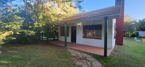 Mar Chiquita House | Cozy Casa Rustica in Mar Chiquita: Pet-Friendly Retreat