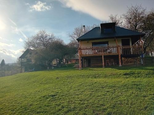 Moieciu Cabin | Casa Rustica: Guest Rated 9.9 with Breakfast Included