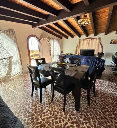 La Joya House | Casa Rustica-secure parking included